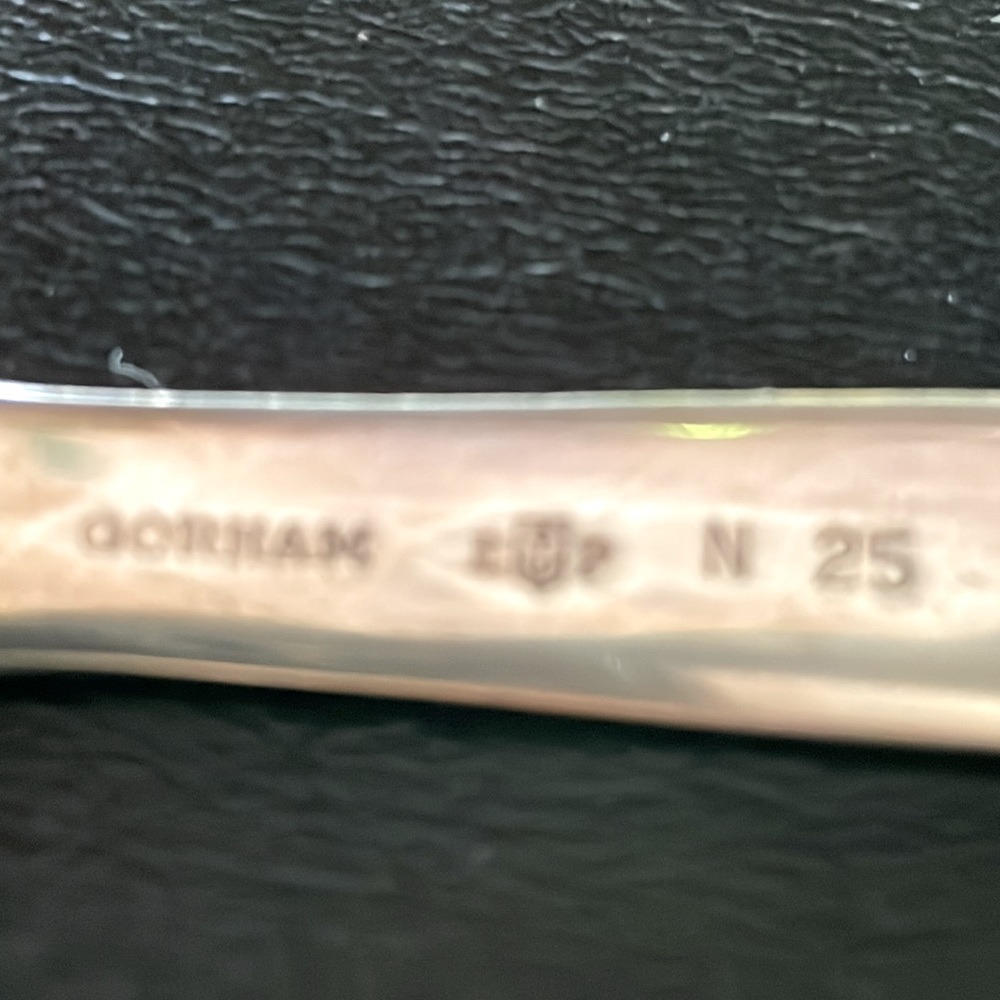 Vtg Exquisite Gorham silver tongs. Minor vintage signs of use. For cake biscuit - Picture 9 of 9
